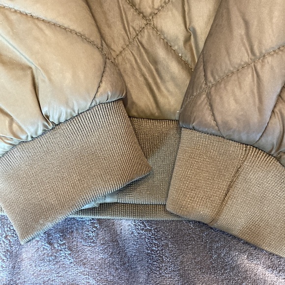 Quilted Ribbed cuff Jacket - Picture 4 of 5